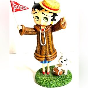 Betty Boop Sculpture"Go Team Go" Collector Figurine by Danbury Mint 1999